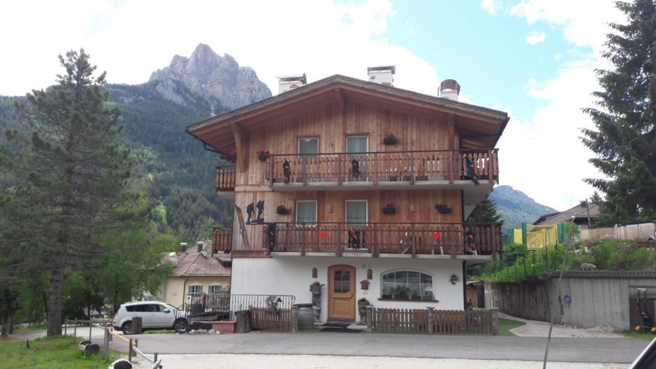 Ciasa Ciampedie Vigo di Fassa Buitenkant foto